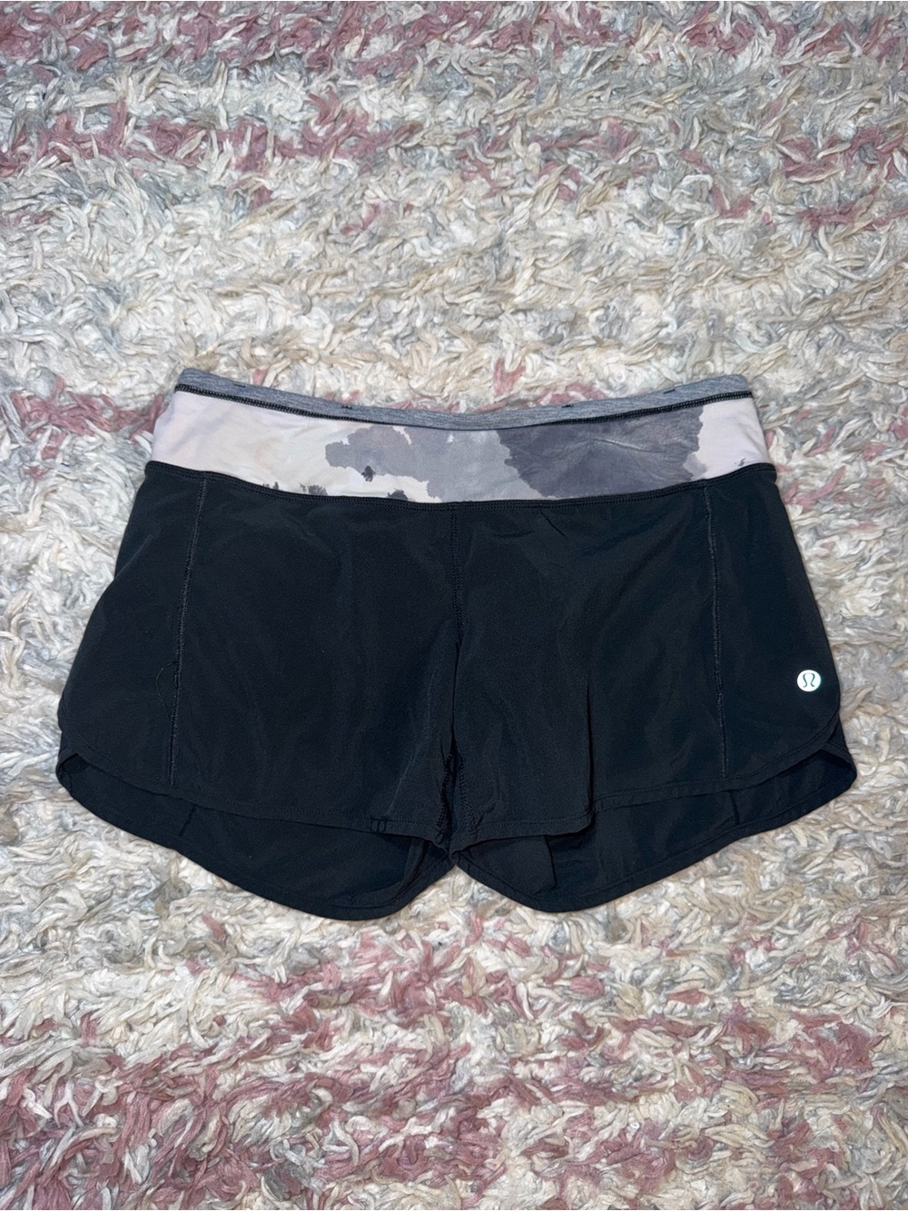 Lululemon speed up shorts 6